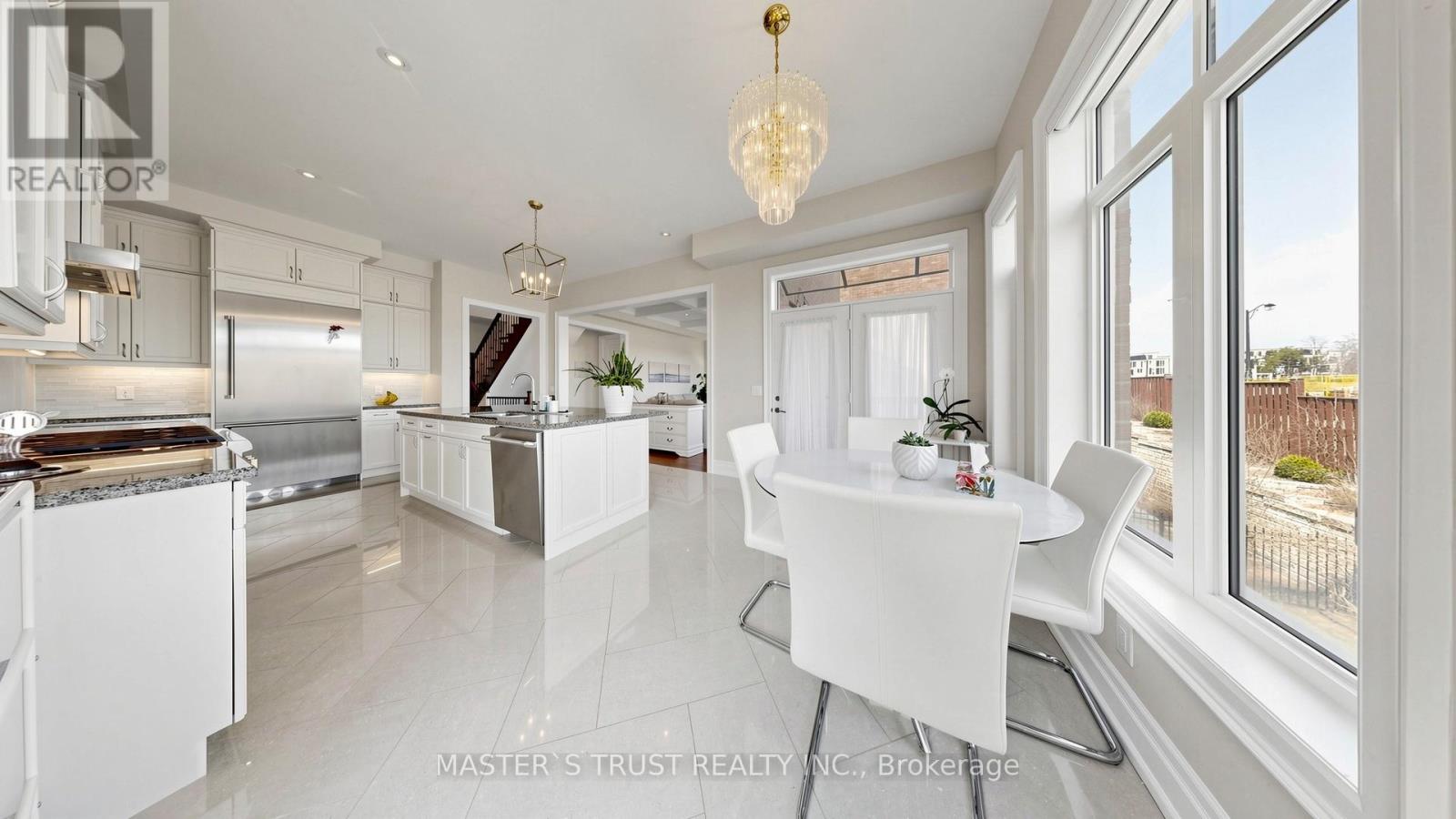 61 Grange Drive, Richmond Hill, Ontario  L4E 1E2 - Photo 11 - N13057928