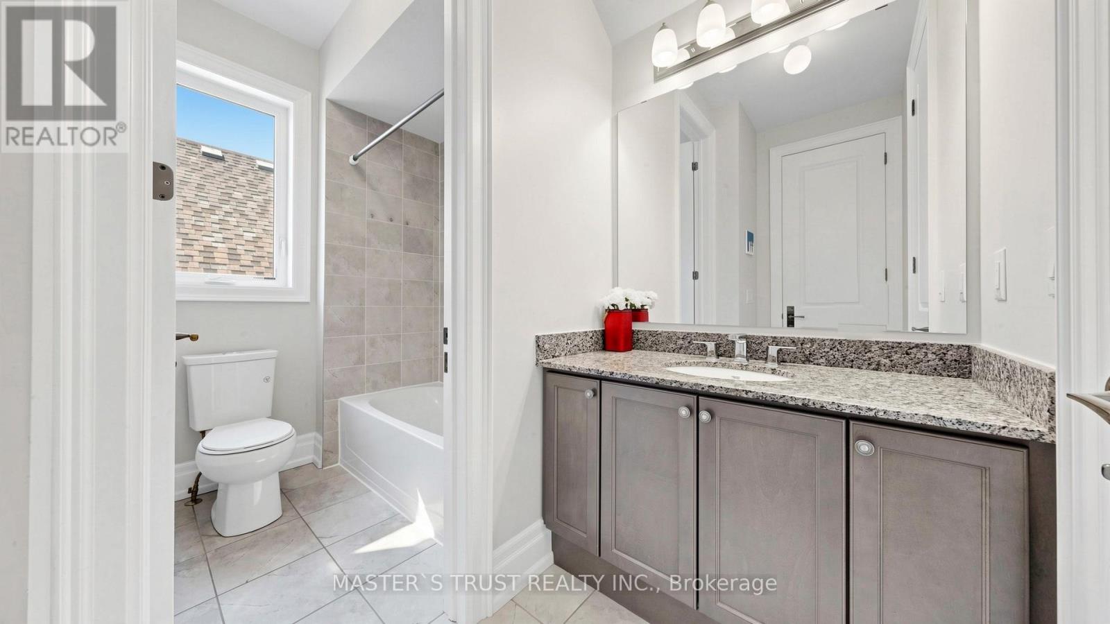 61 Grange Drive, Richmond Hill, Ontario  L4E 1E2 - Photo 35 - N13057928