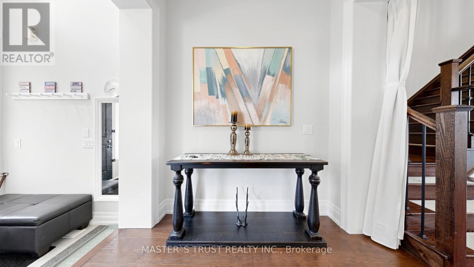 61 Grange Drive, Richmond Hill, Ontario  L4E 1E2 - Photo 4 - N13057928