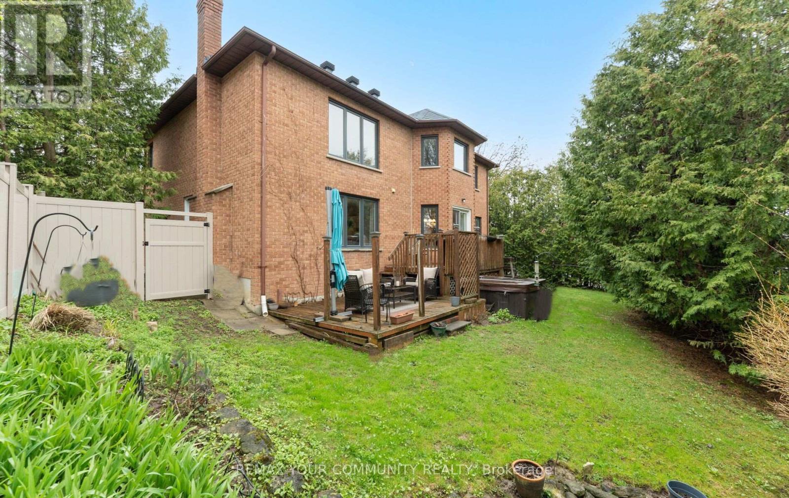 101 Timberline Trail, Aurora, Ontario  L4G 6A1 - Photo 33 - N13058018