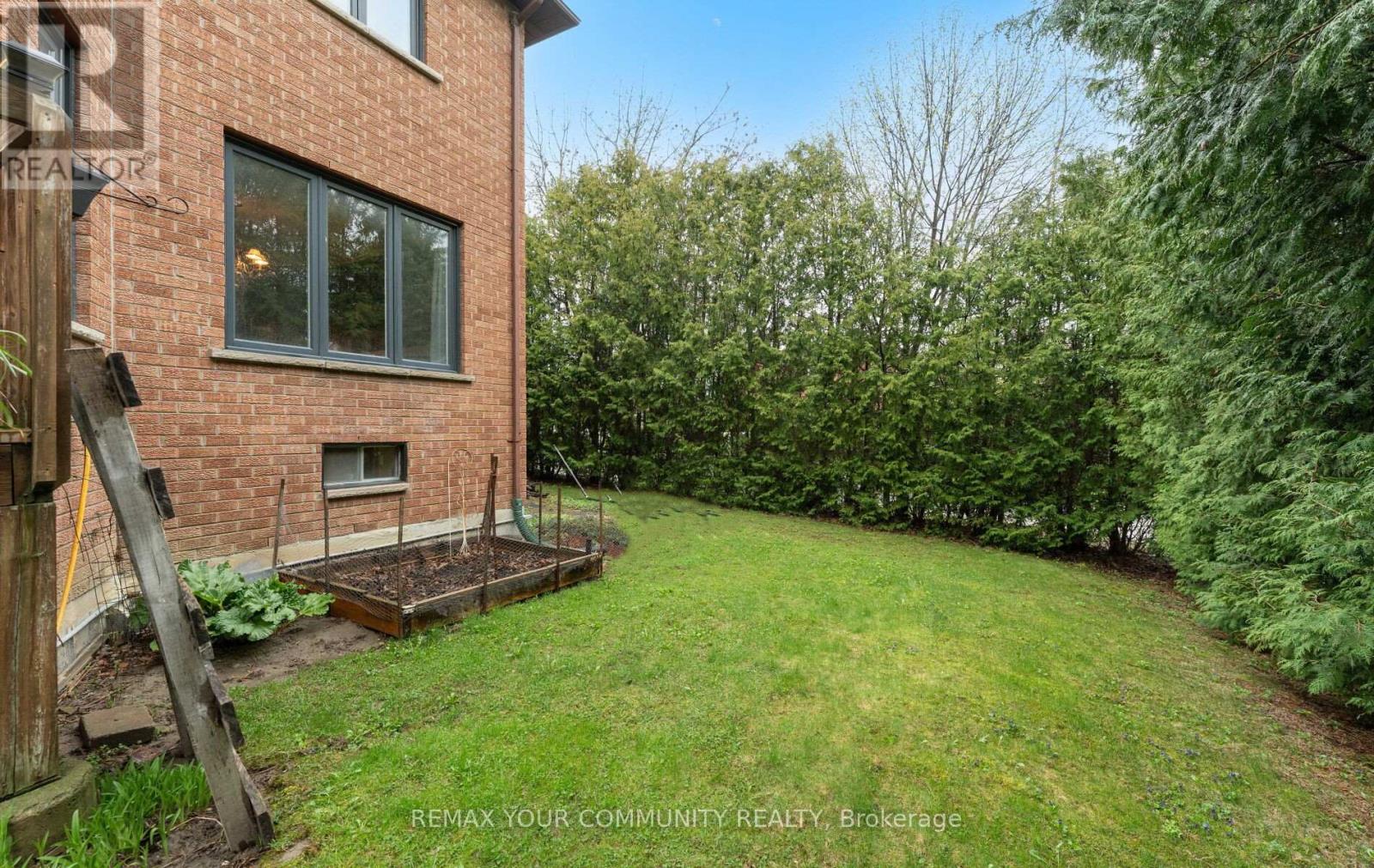 101 Timberline Trail, Aurora, Ontario  L4G 6A1 - Photo 34 - N13058018