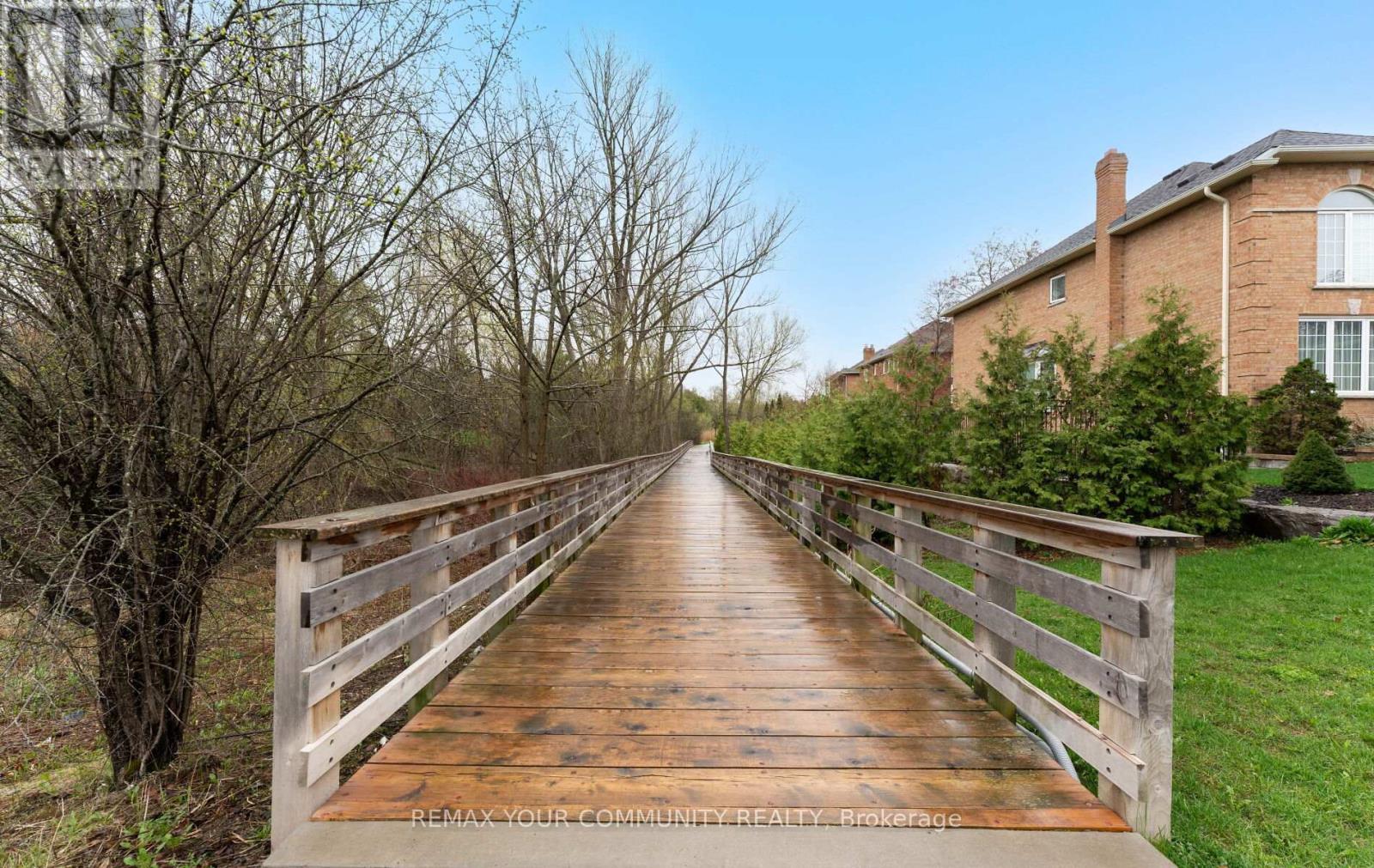 101 Timberline Trail, Aurora, Ontario  L4G 6A1 - Photo 36 - N13058018