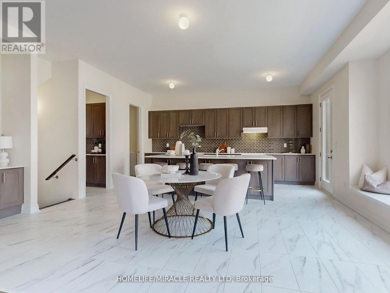 25 Joiner Circle, Whitchurch-Stouffville, Ontario  L4A 4W9 - Photo 13 - N13058036