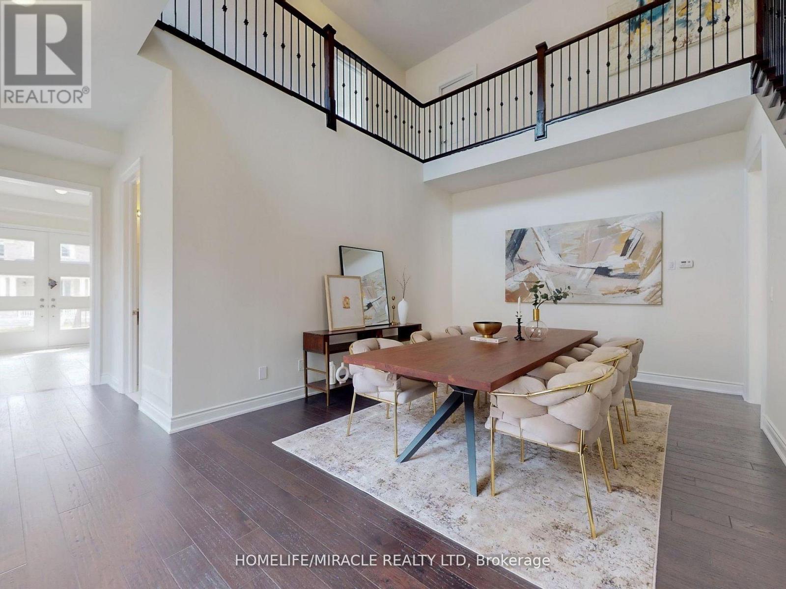 25 Joiner Circle, Whitchurch-Stouffville, Ontario  L4A 4W9 - Photo 7 - N13058036