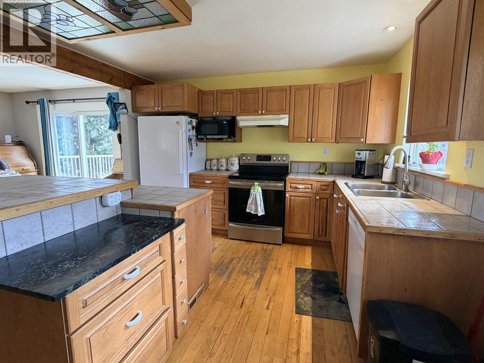 4583 Ridge Road, Williams Lake, British Columbia  V0L 1G0 - Photo 3 - R3113482