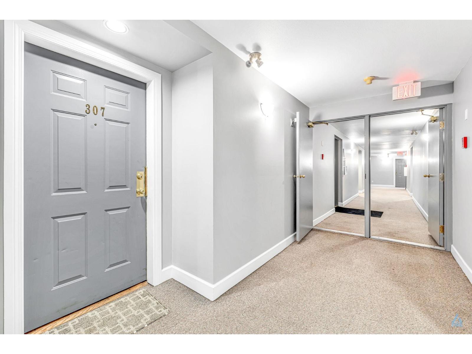 307 13680 84 Avenue, Surrey, British Columbia  V3W 0T6 - Photo 6 - R3111632