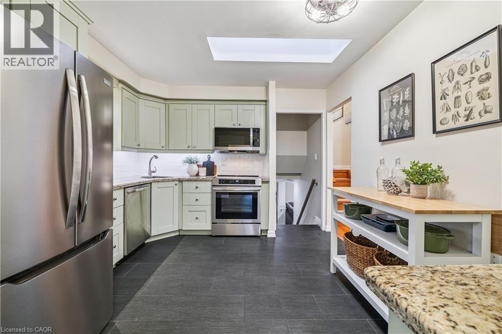 52 Belleau Street, Hamilton, Ontario  L8J 1N4 - Photo 10 - 40810506