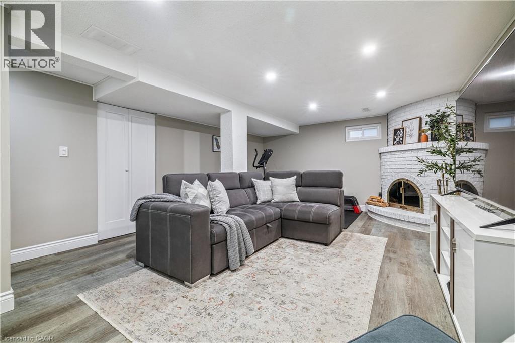 52 Belleau Street, Hamilton, Ontario  L8J 1N4 - Photo 24 - 40810506