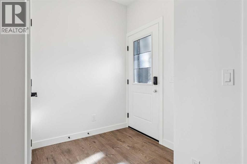 206 Sora Way SE, Calgary, Alberta  T3S 0V5 - Photo 3 - A2283711