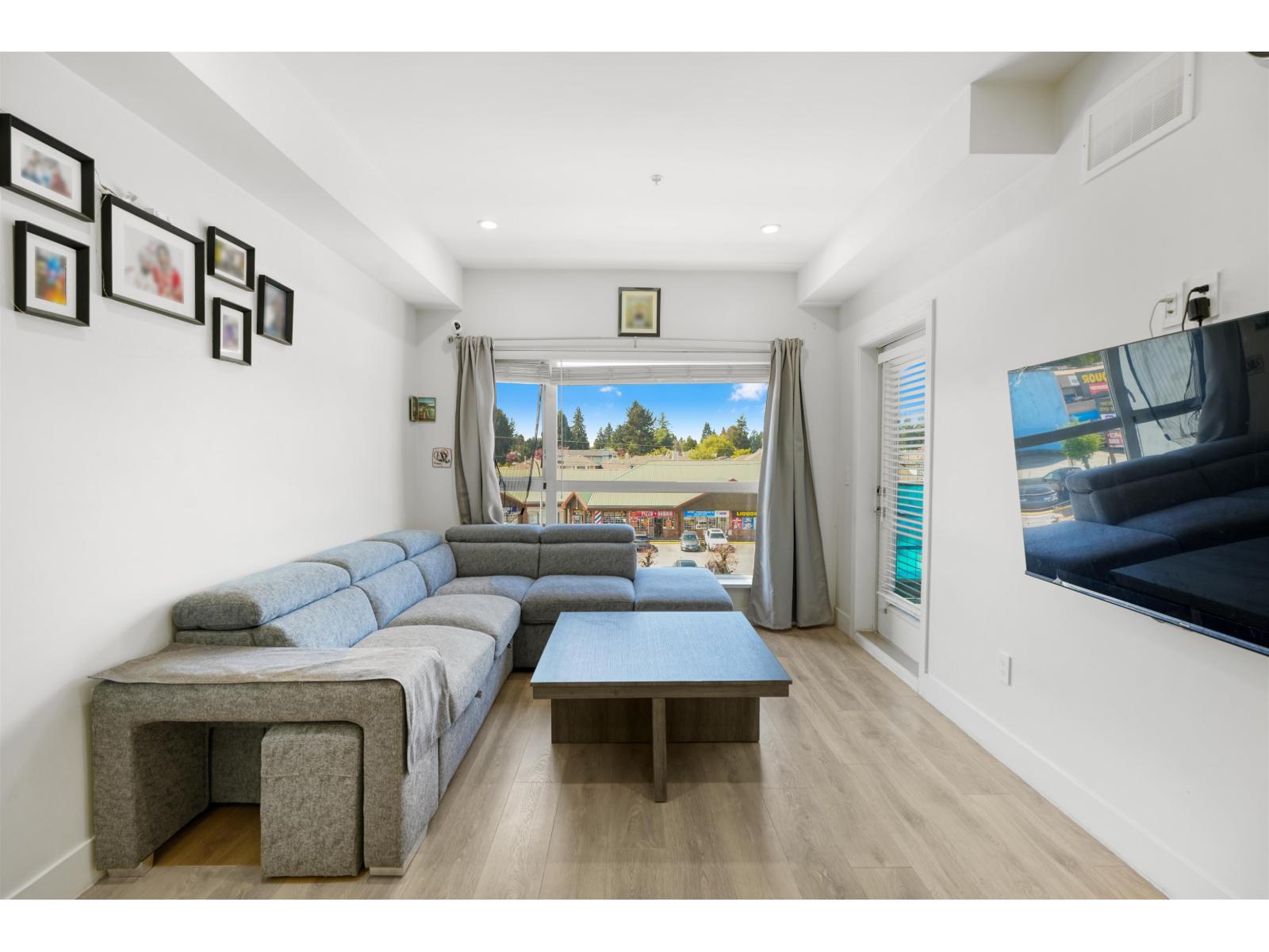 312 8496 120 Street, Surrey, British Columbia  V3W 3N5 - Photo 3 - R3116594