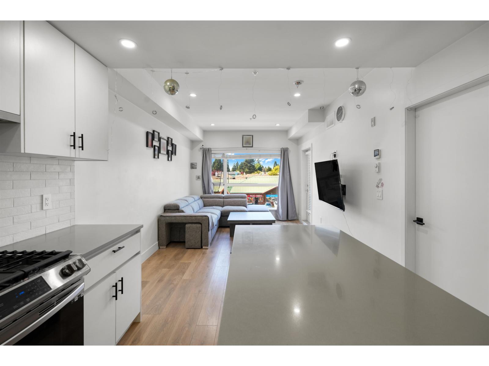 312 8496 120 Street, Surrey, British Columbia  V3W 3N5 - Photo 8 - R3116594