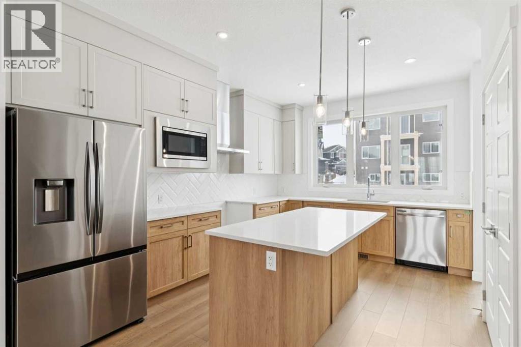 15453 45 Street SW, Calgary, Alberta  T2Y 1E2 - Photo 11 - A2283733