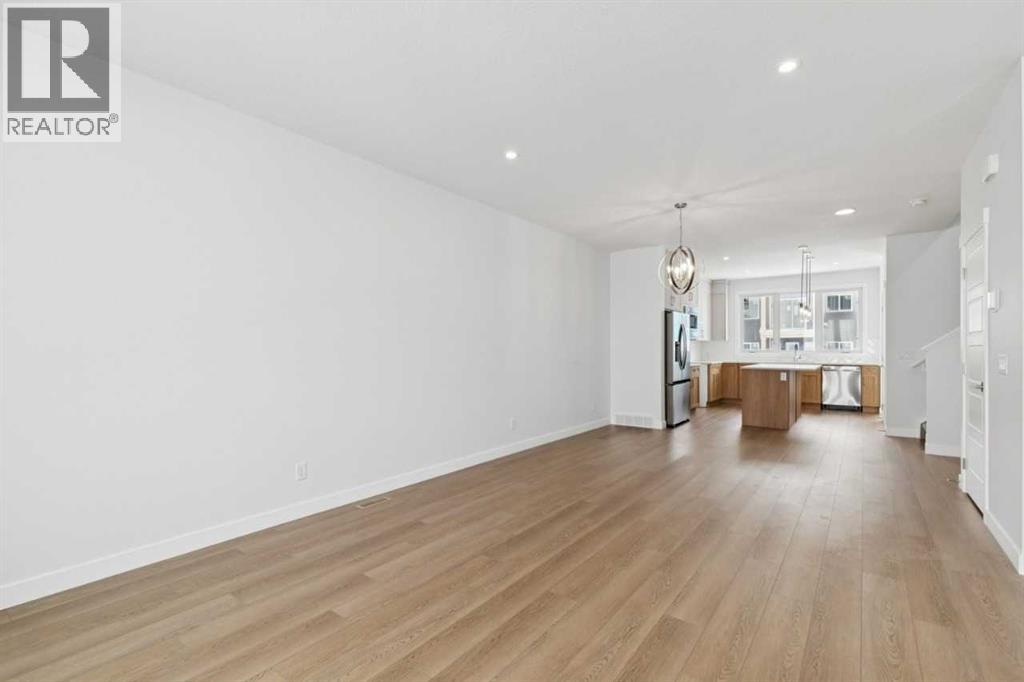 15453 45 Street SW, Calgary, Alberta  T2Y 1E2 - Photo 5 - A2283733