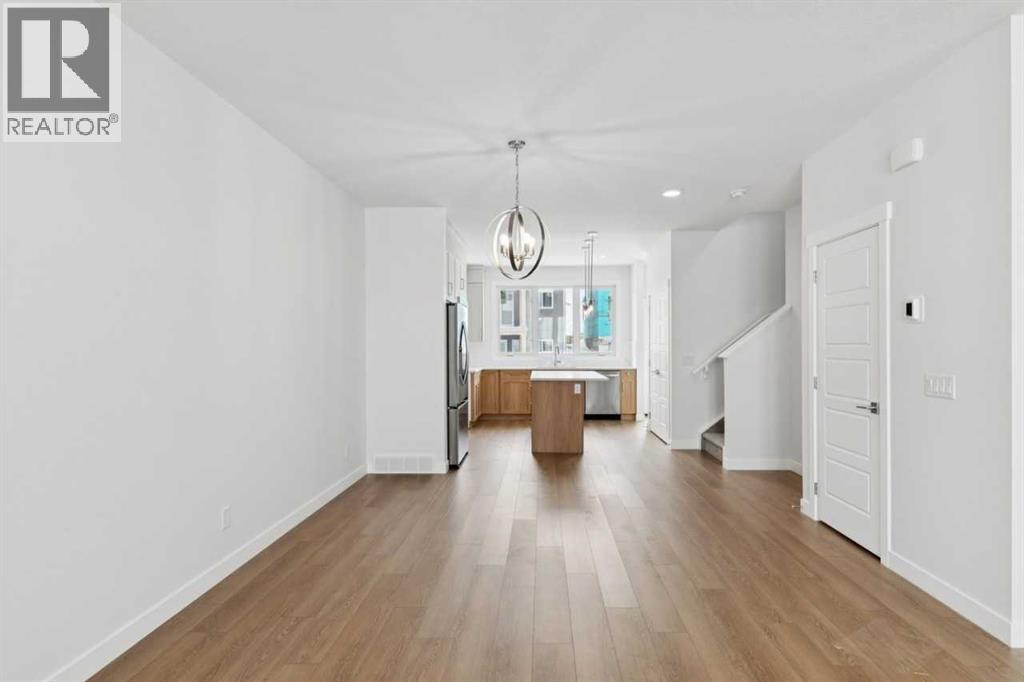 15453 45 Street SW, Calgary, Alberta  T2Y 1E2 - Photo 6 - A2283733