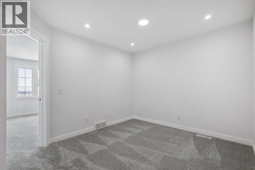 15453 45 Street SW, Calgary, Alberta  T2Y 1E2 - Photo 16 - A2283733