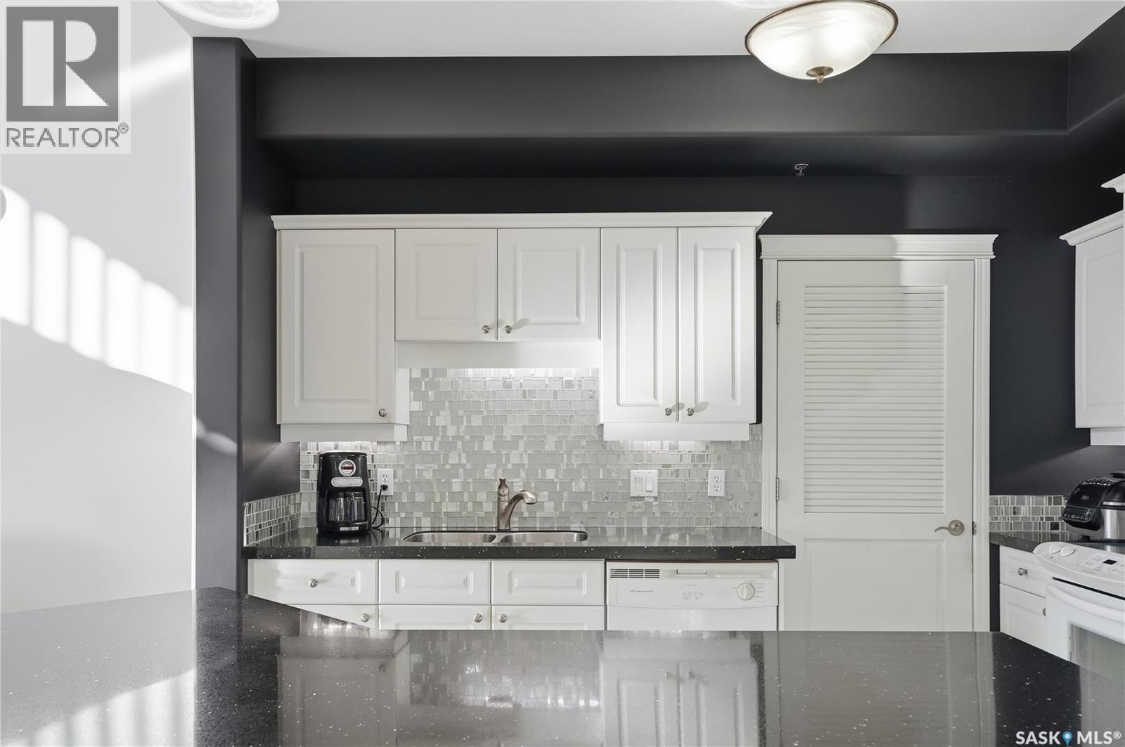 407 110 Armistice Way, Saskatoon, Saskatchewan  S7J 5L8 - Photo 11 - SK034191