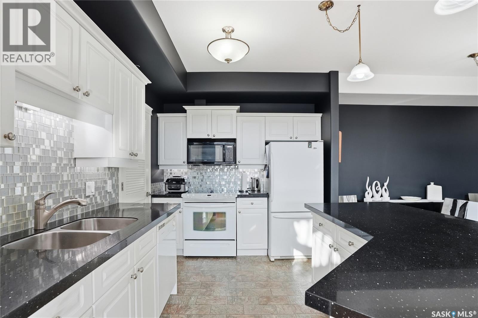 407 110 Armistice Way, Saskatoon, Saskatchewan  S7J 5L8 - Photo 8 - SK034191