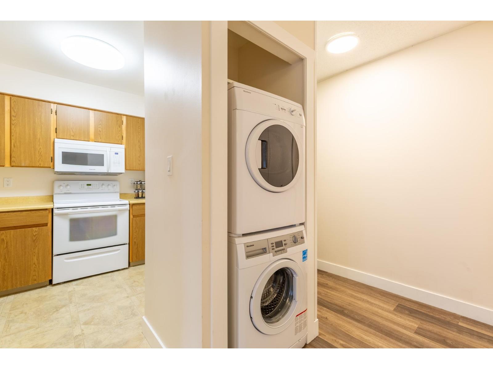 309 5906 176a Street, Surrey, British Columbia  V3S 4H7 - Photo 13 - R3116159