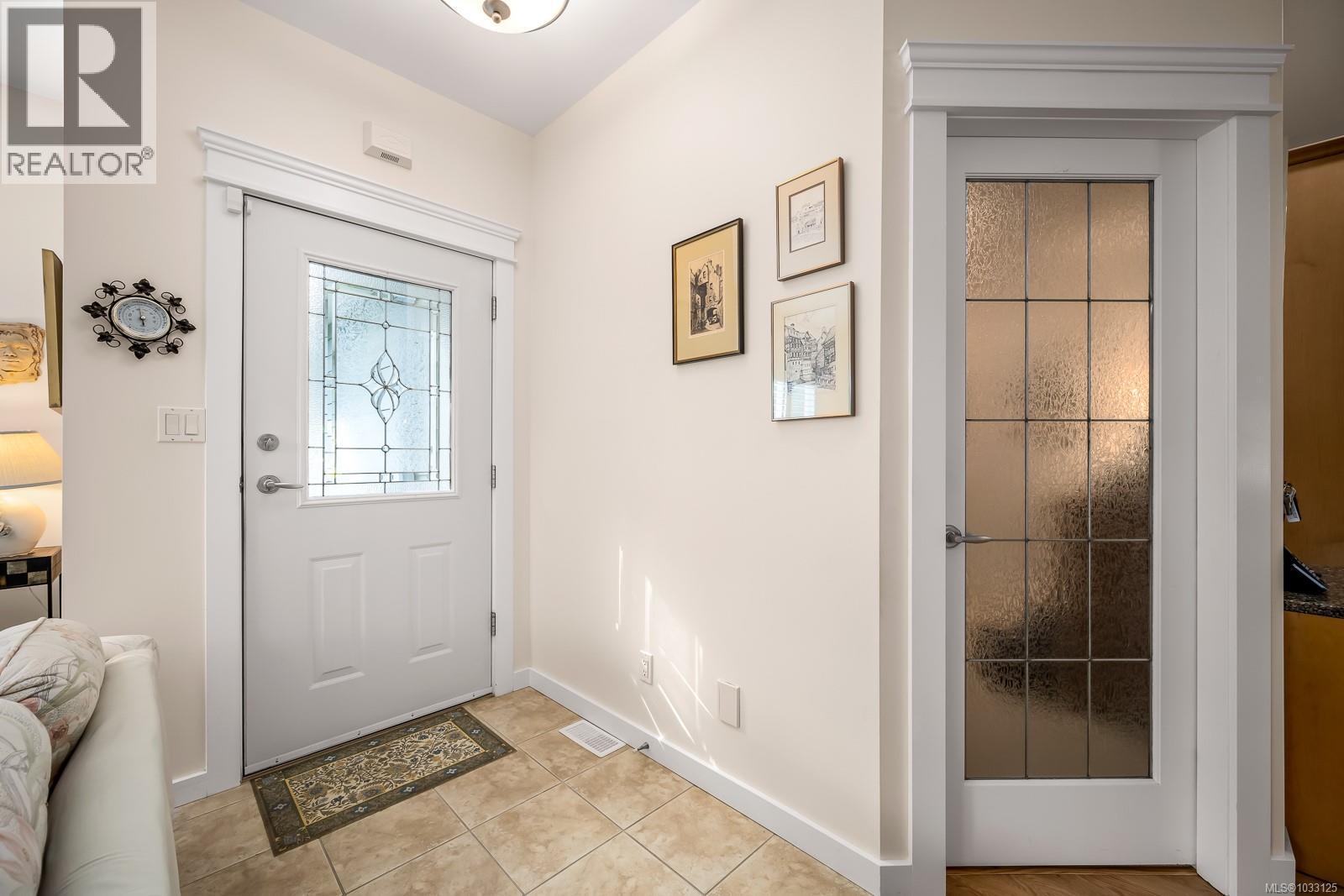 83 2001 Blue Jay Pl, Courtenay, British Columbia  V9N 4A8 - Photo 12 - 1033125