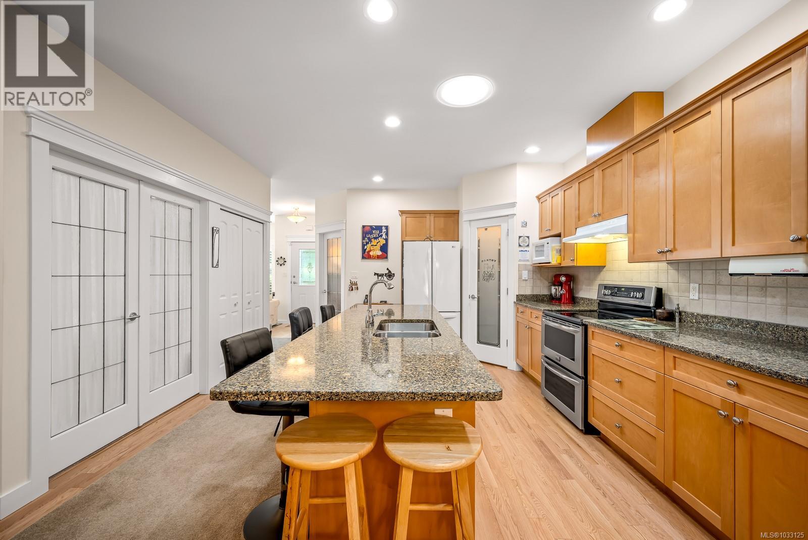 83 2001 Blue Jay Pl, Courtenay, British Columbia  V9N 4A8 - Photo 27 - 1033125