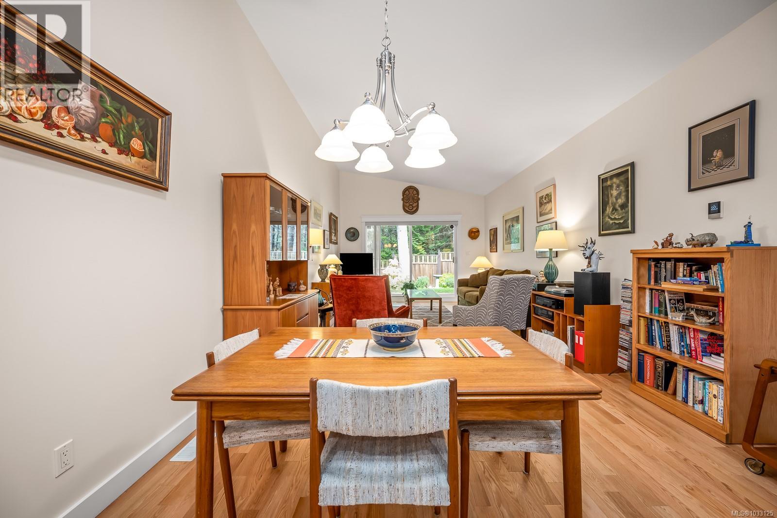 83 2001 Blue Jay Pl, Courtenay, British Columbia  V9N 4A8 - Photo 34 - 1033125