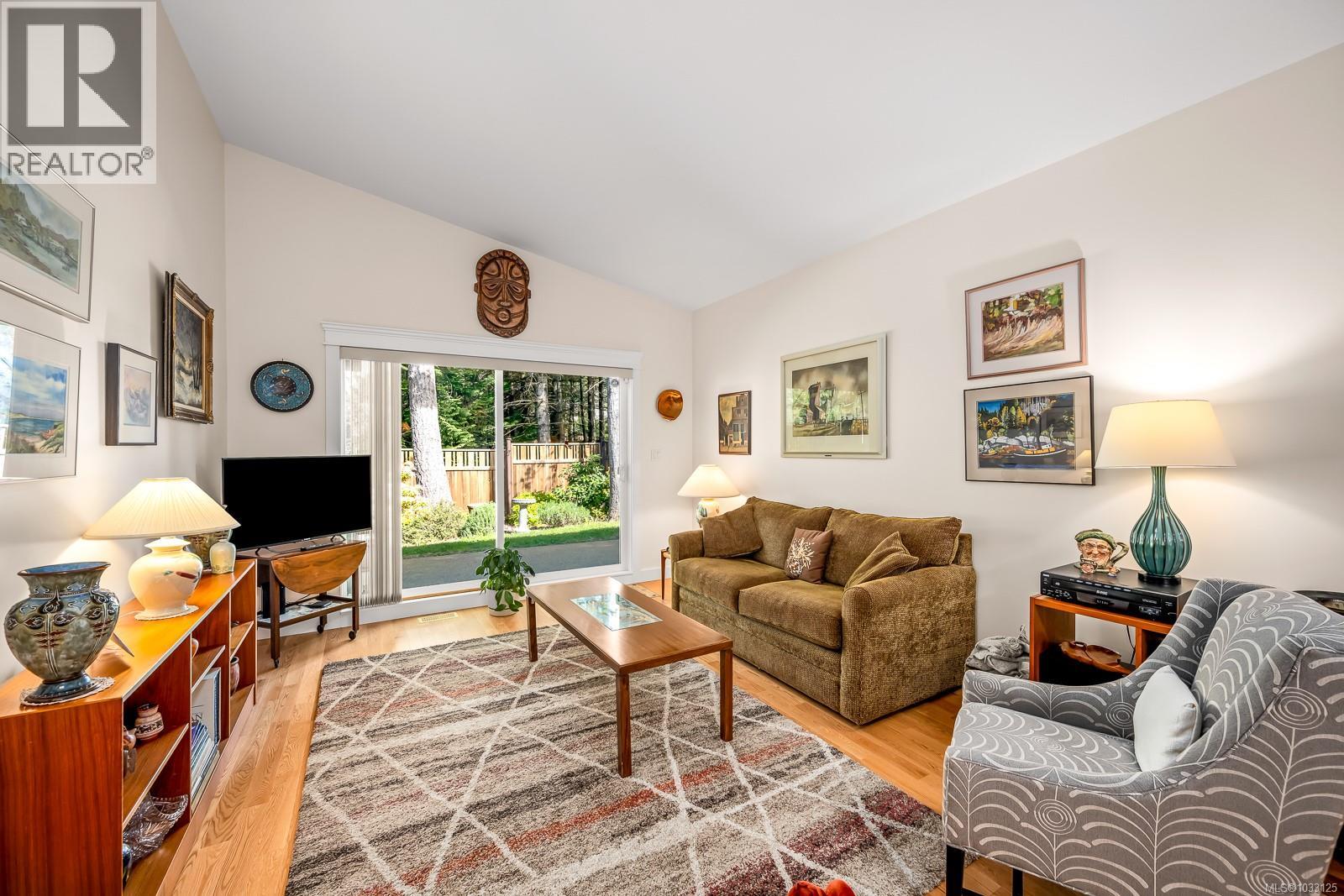 83 2001 Blue Jay Pl, Courtenay, British Columbia  V9N 4A8 - Photo 6 - 1033125