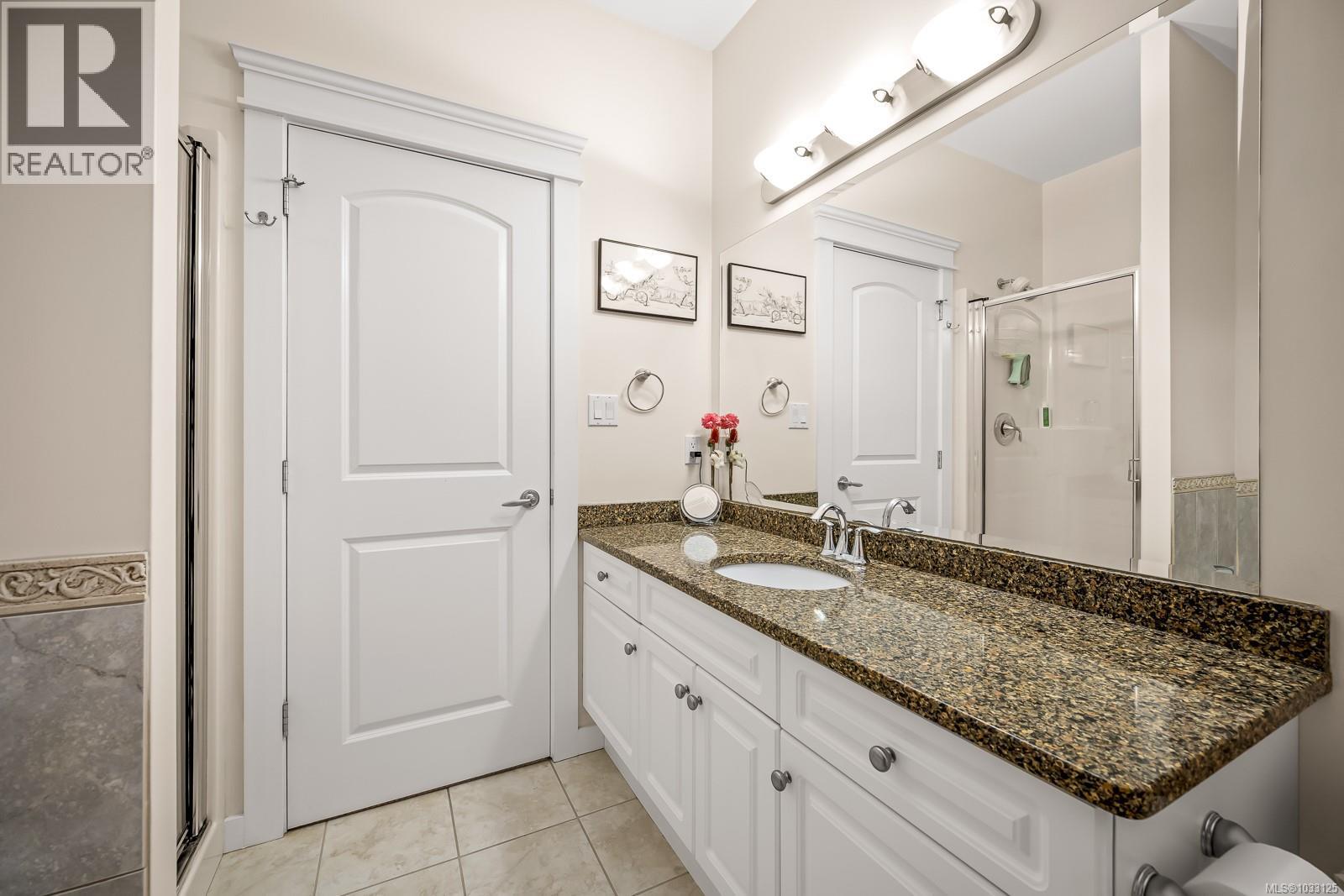 83 2001 Blue Jay Pl, Courtenay, British Columbia  V9N 4A8 - Photo 8 - 1033125