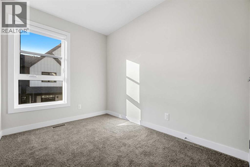 86, 285 Chelsea Court, Chestermere, Alberta  T1X 2W7 - Photo 22 - A2292199