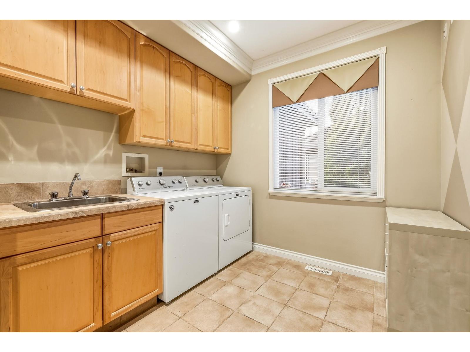 3528 Canterbury Drive, Surrey, British Columbia  V3Z 0G8 - Photo 21 - R3116698