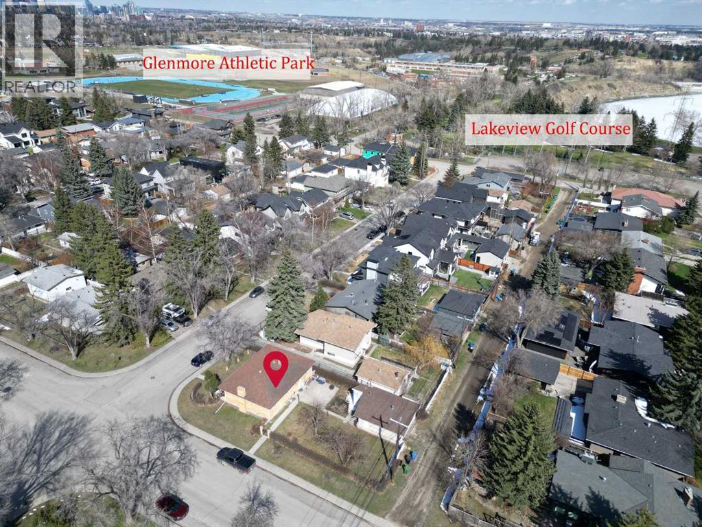 2043 57 Avenue Sw, Calgary, Alberta  T3E 1N1 - Photo 5 - A2305088