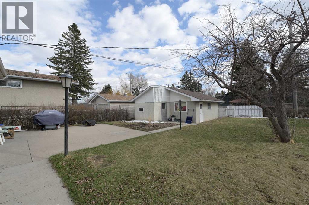 2043 57 Avenue Sw, Calgary, Alberta  T3E 1N1 - Photo 24 - A2305088