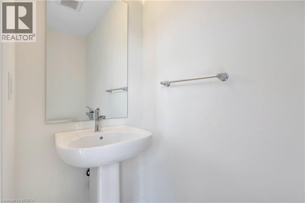 26 Hine Road, Brantford, Ontario  N3T 0W7 - Photo 14 - 40825382