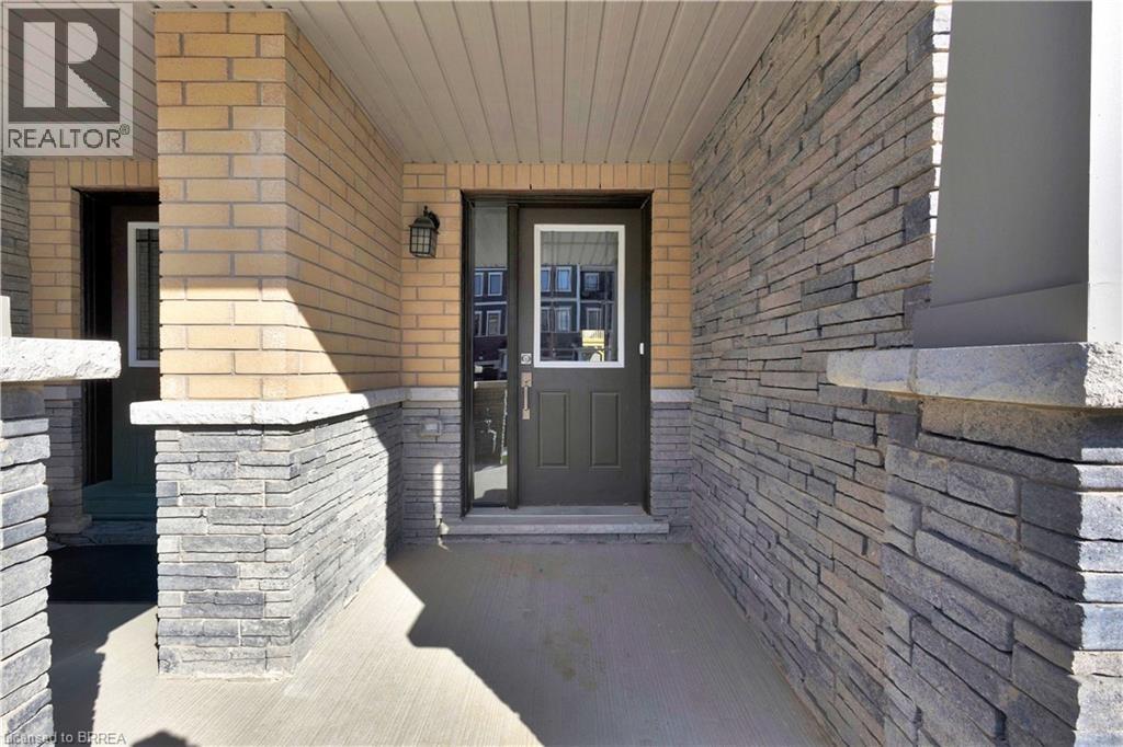 26 Hine Road, Brantford, Ontario  N3T 0W7 - Photo 2 - 40825382