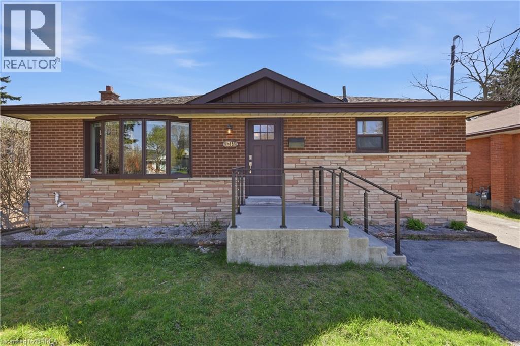 1314 FISHER Avenue, Burlington, Ontario