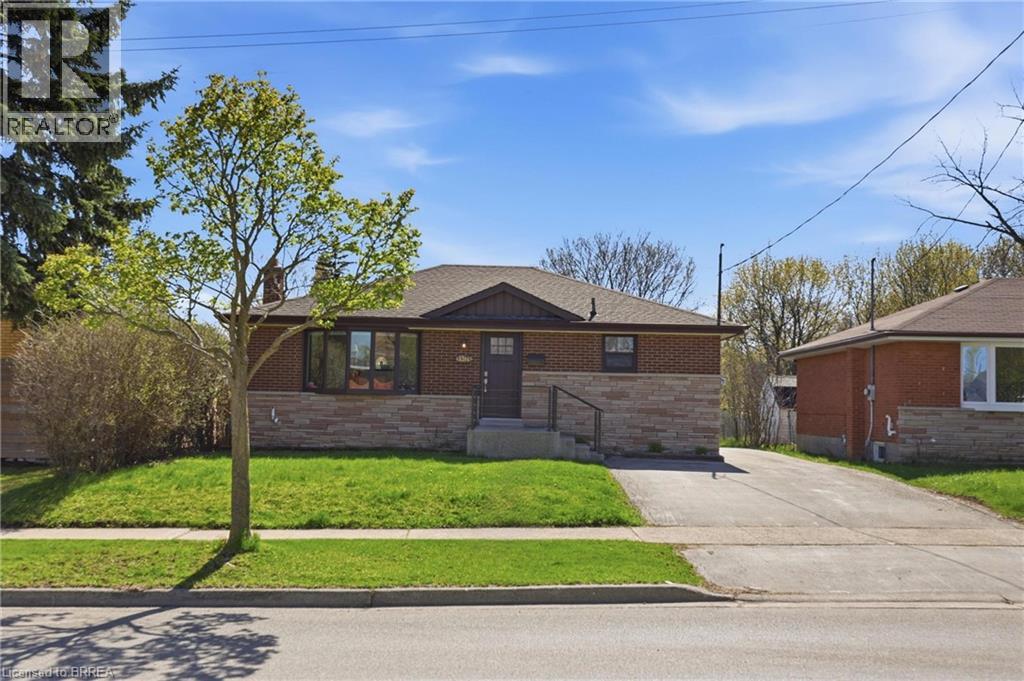 1314 Fisher Avenue, Burlington, Ontario  L7P 2L6 - Photo 3 - 40824370