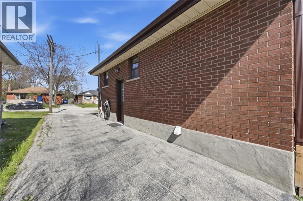 1314 Fisher Avenue, Burlington, Ontario  L7P 2L6 - Photo 6 - 40824370