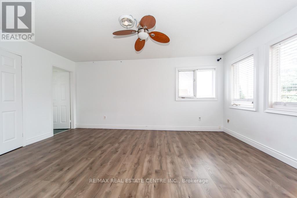 Upper - 6842 Forest Park Drive, Mississauga, Ontario  L5N 6X6 - Photo 29 - W13057794