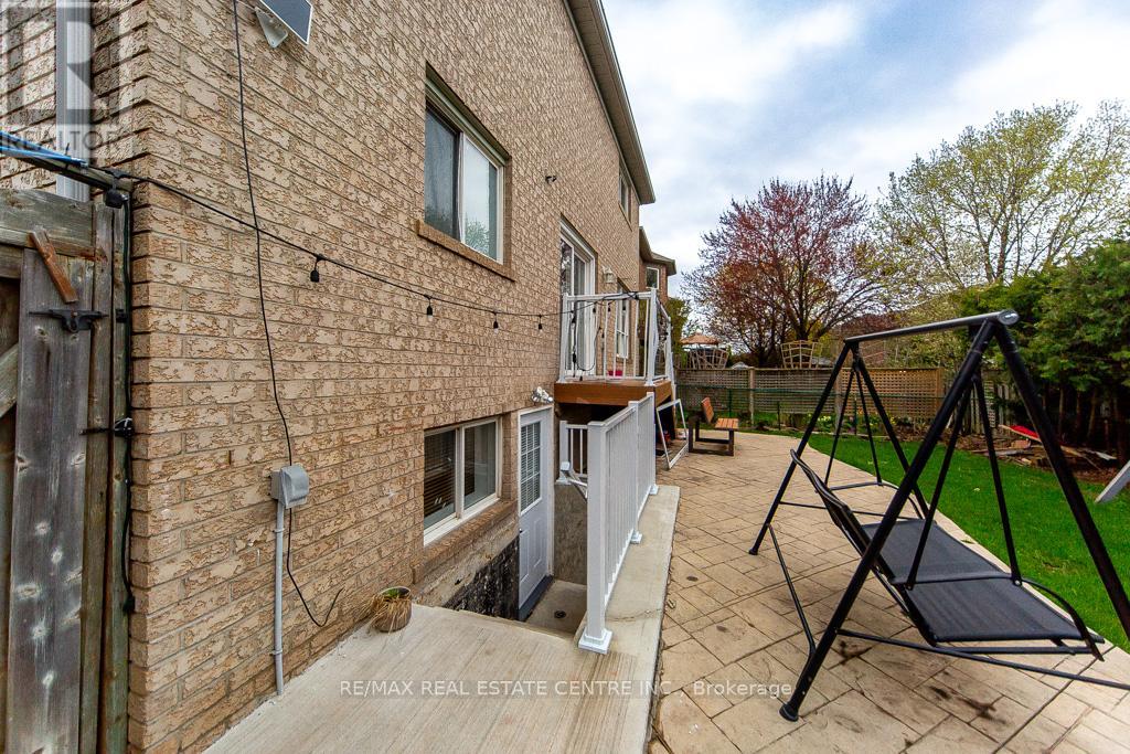 Upper - 6842 Forest Park Drive, Mississauga, Ontario  L5N 6X6 - Photo 36 - W13057794