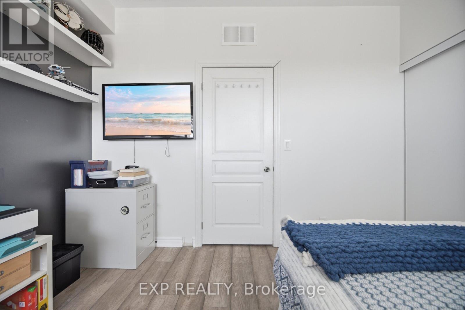 1 - 114 Caledonia Park Road, Toronto, Ontario  M6H 0B1 - Photo 34 - W13057826