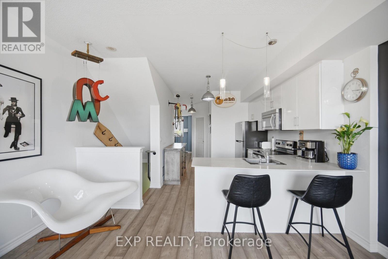 1 - 114 Caledonia Park Road, Toronto, Ontario  M6H 0B1 - Photo 9 - W13057826