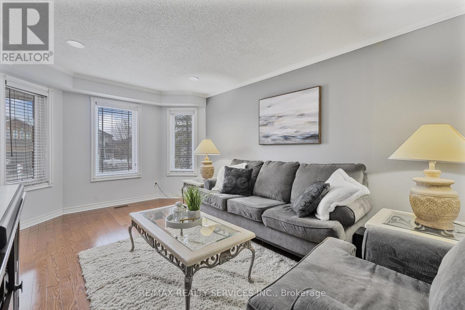 24 Royal Valley Drive, Caledon, Ontario  L7C 1B2 - Photo 7 - W13057838