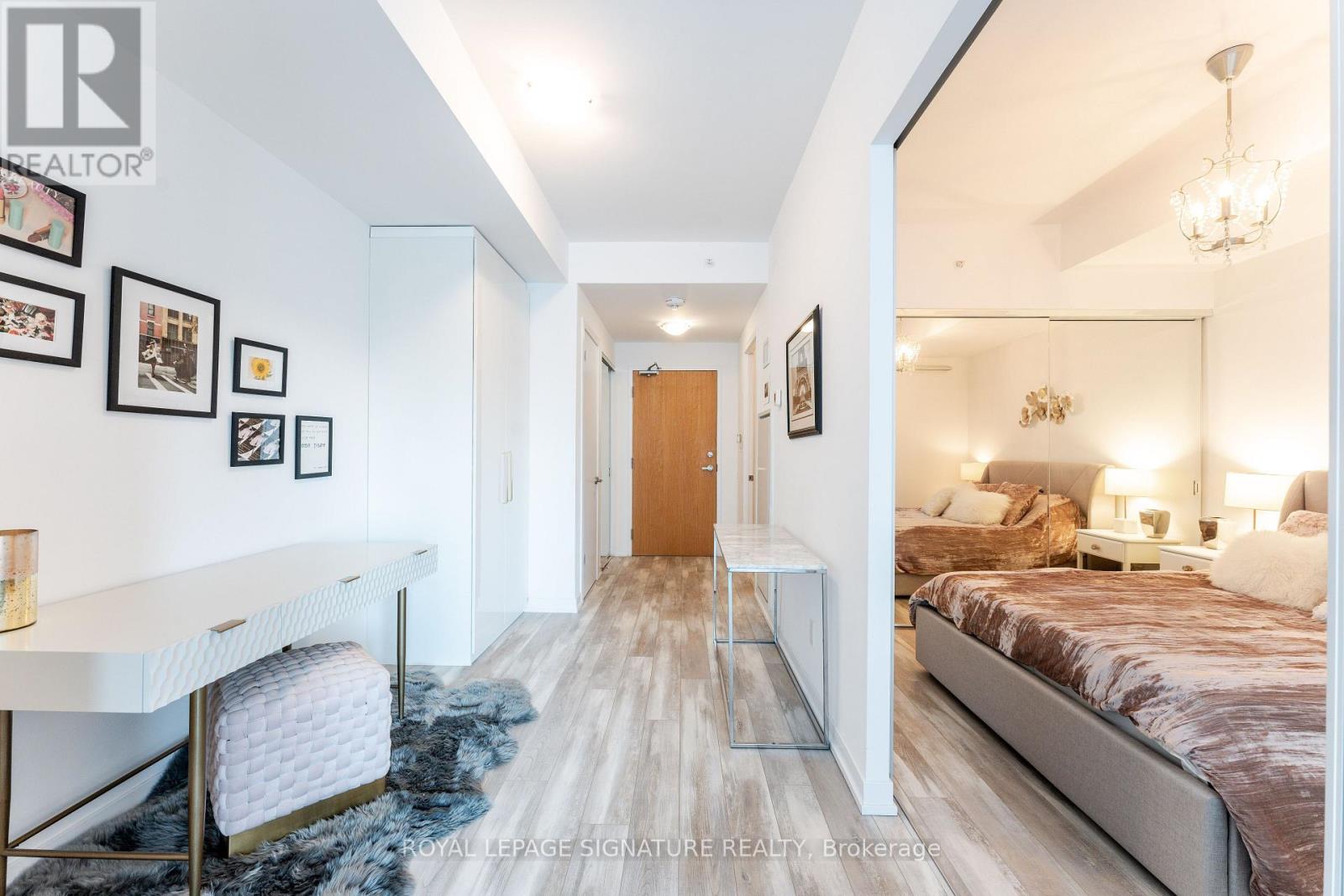 219 - 38 Howard Park Avenue, Toronto, Ontario  M6R 0A7 - Photo 8 - W13057844