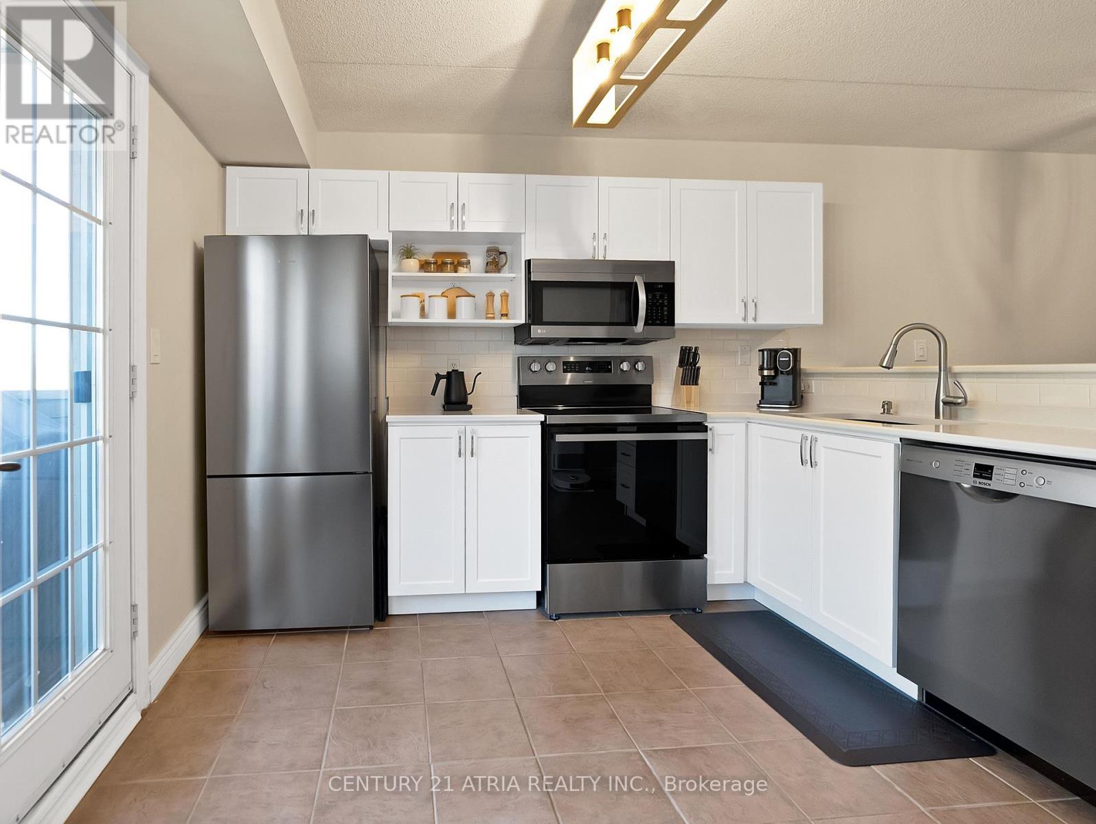 305 - 4015 Kilmer Drive, Burlington, Ontario  L7M 4M4 - Photo 8 - W13057874