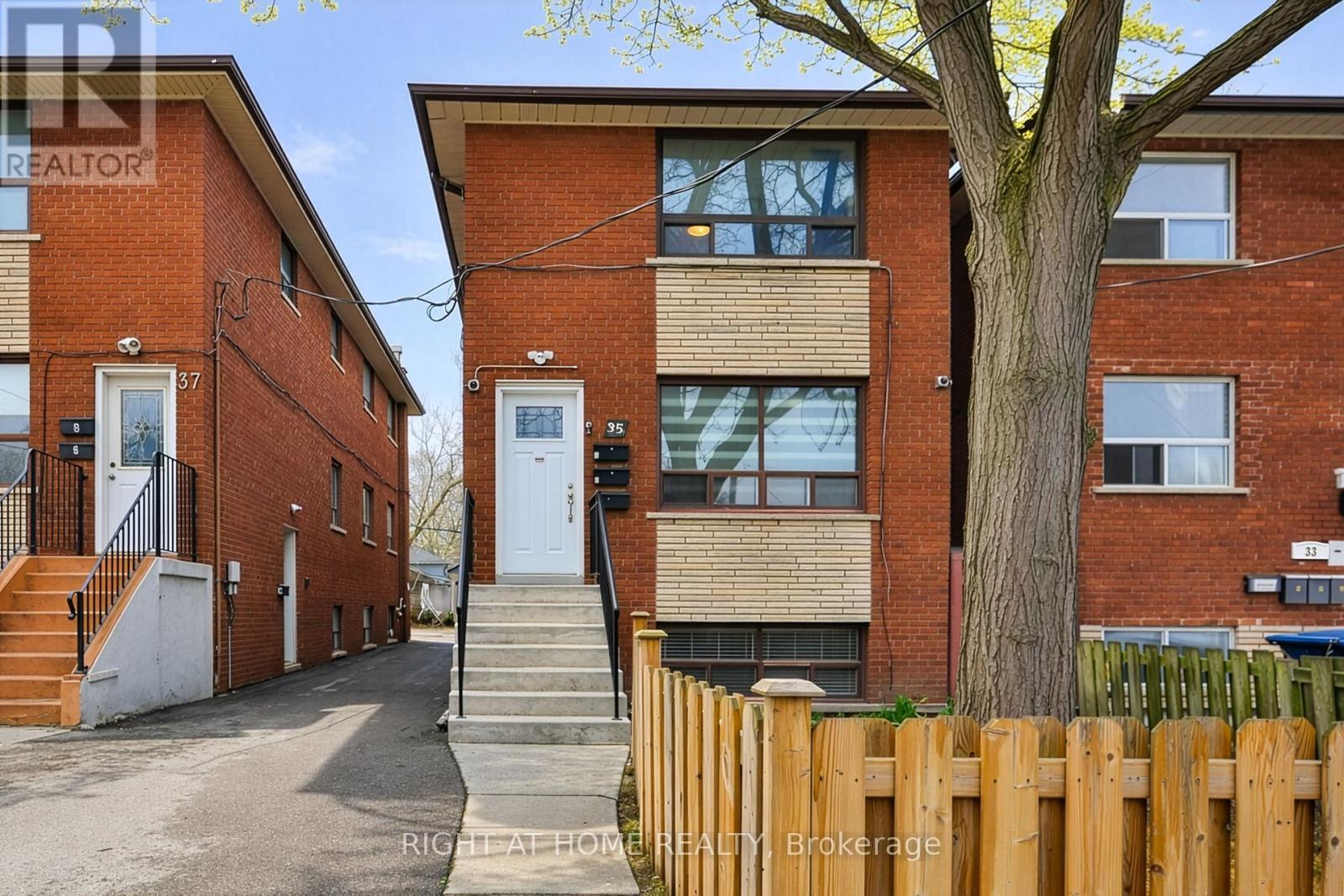 35 Fifteenth Street, Toronto, Ontario  M8V 3J3 - Photo 1 - W13057912