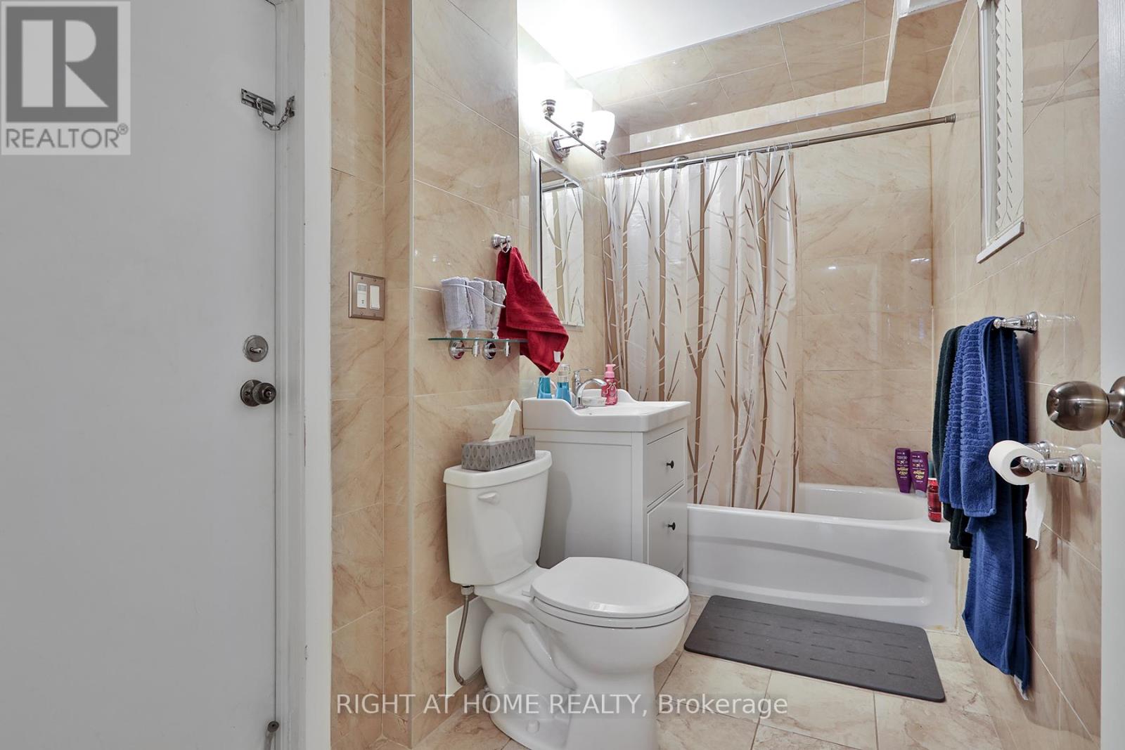 35 Fifteenth Street, Toronto, Ontario  M8V 3J3 - Photo 25 - W13057912