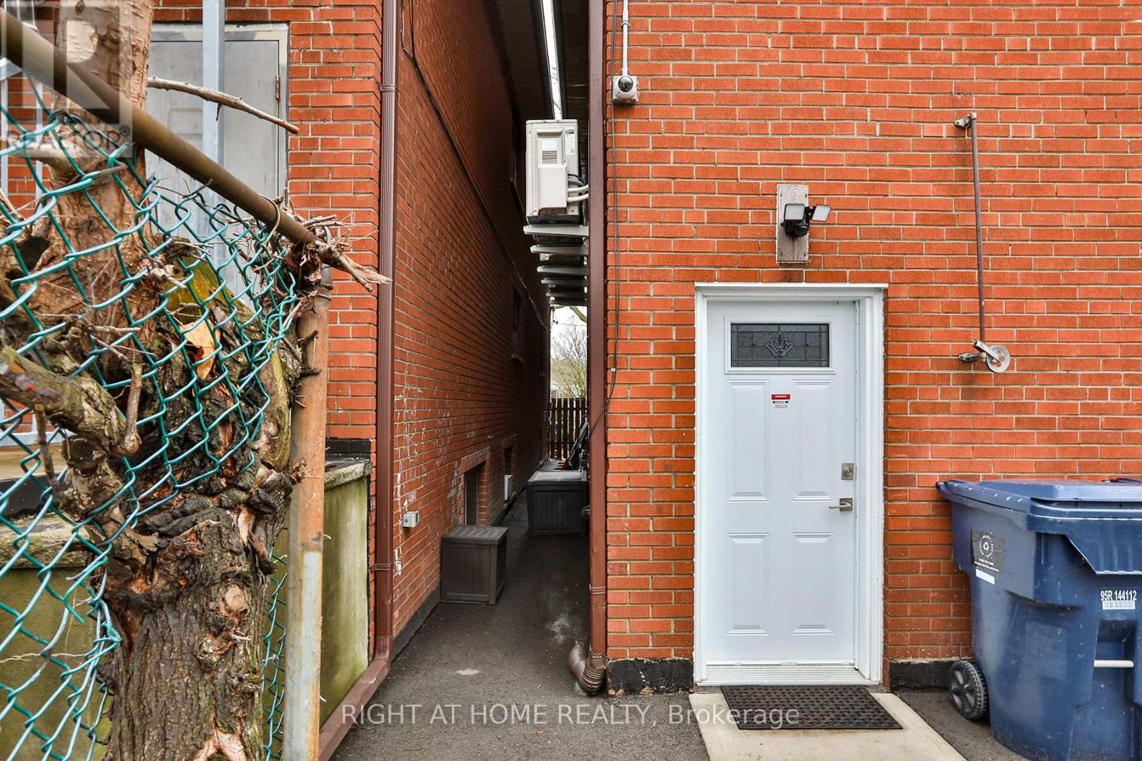 35 Fifteenth Street, Toronto, Ontario  M8V 3J3 - Photo 28 - W13057912