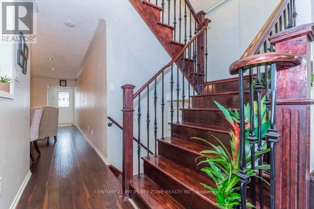 24 Fordwich Boulevard, Brampton, Ontario  L7A 1S9 - Photo 4 - W13057914