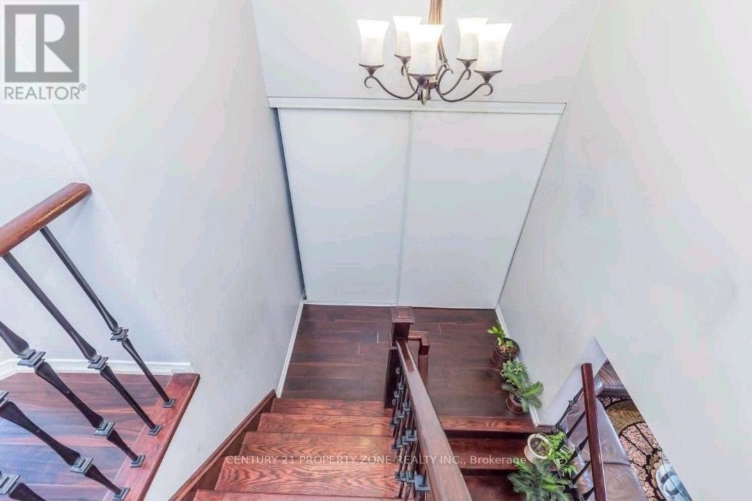 24 Fordwich Boulevard, Brampton, Ontario  L7A 1S9 - Photo 5 - W13057914