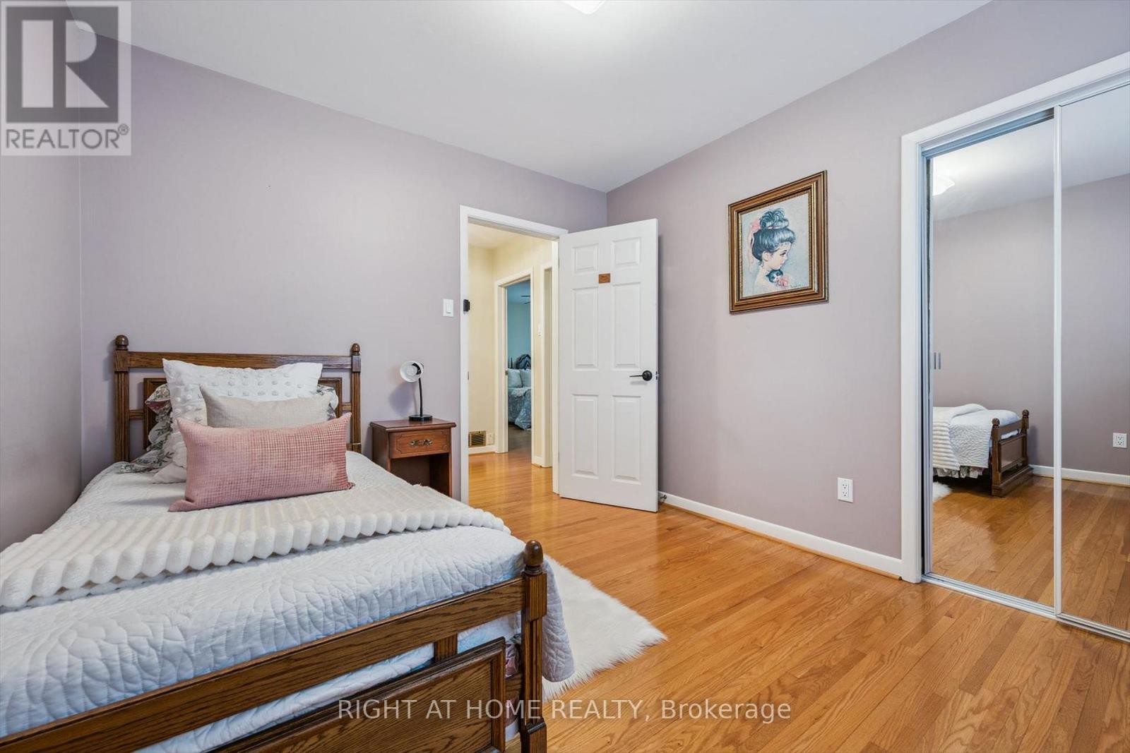 67 Manorhampton Drive, Toronto, Ontario  M9P 1E1 - Photo 20 - W13057918