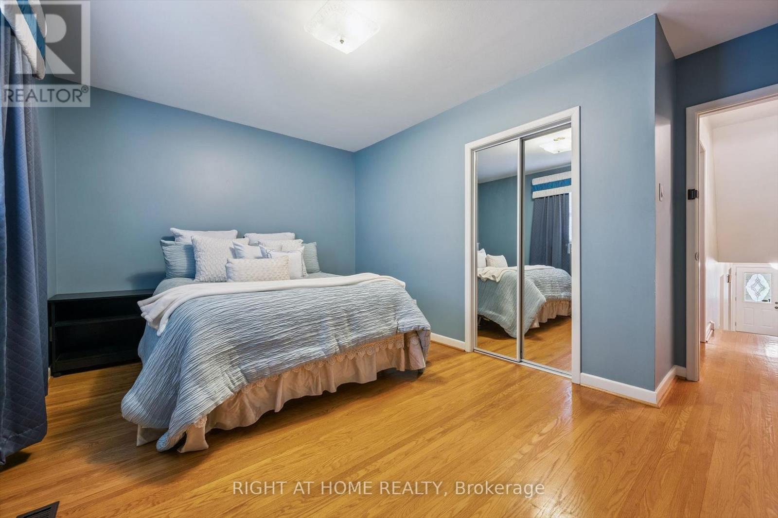 67 Manorhampton Drive, Toronto, Ontario  M9P 1E1 - Photo 22 - W13057918